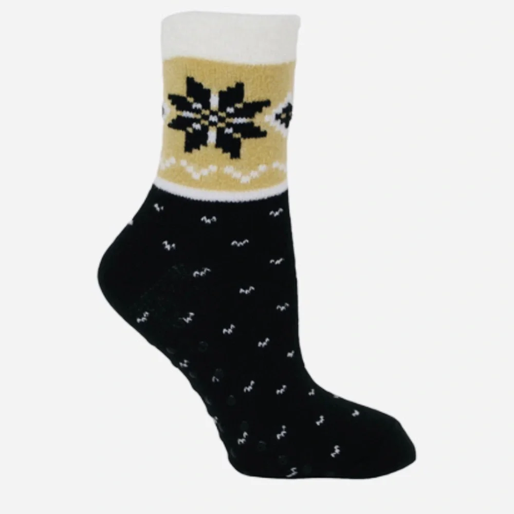 NWT Steve Madden Soft Warm Women’s Cabin Socks